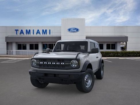New 2026 Ford Bronco 2-Door AWD/4WD image 2