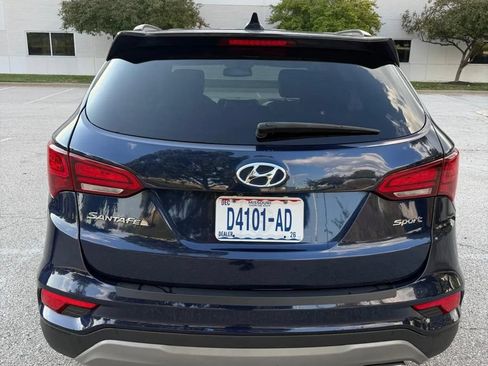 Used 2017 Hyundai Santa Fe Sport FWD image 4