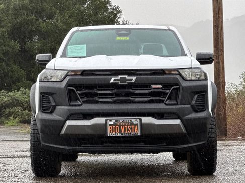 Certified 2024 Chevrolet Colorado Trail Boss w/ Technology Package image 9