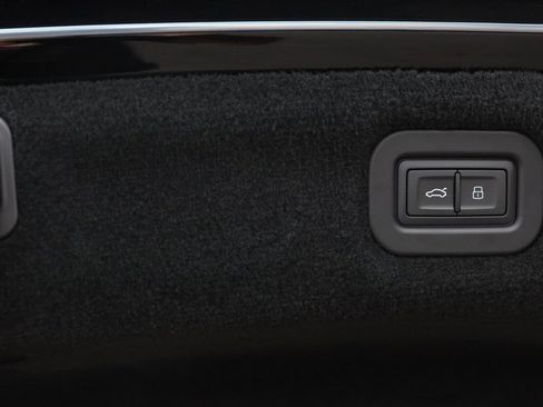 Used 2024 Bentley Continental GT image 47