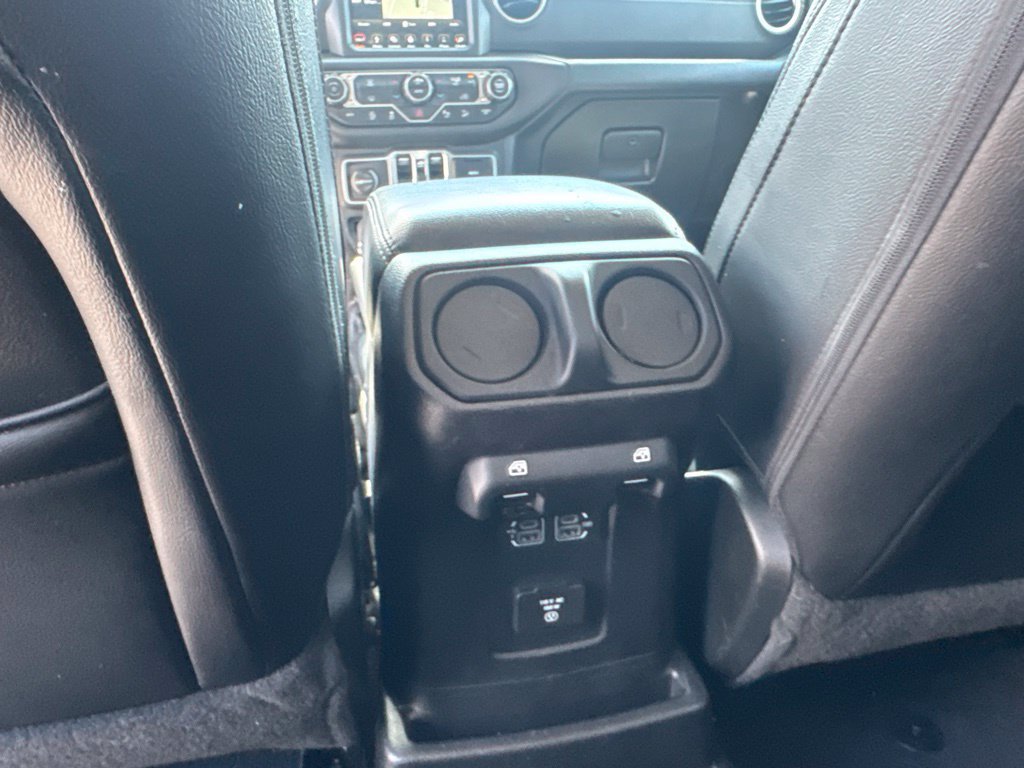 Used 2018 Jeep Wrangler Unlimited Sahara AWD/4WD image 59