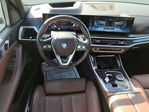 Used 2025 BMW X5 xDrive50e image 13