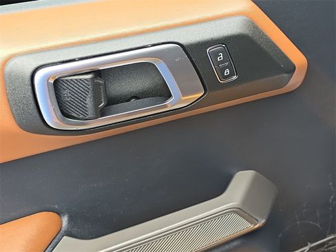 Used 2022 Ford Bronco Outer Banks w/ Sasquatch Package image 16