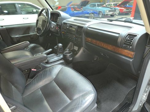 Used 2004 Land Rover Discovery SE image 65