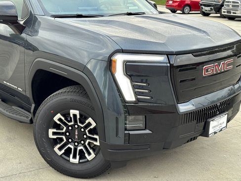 New 2026 GMC Sierra EV Elevation image 3