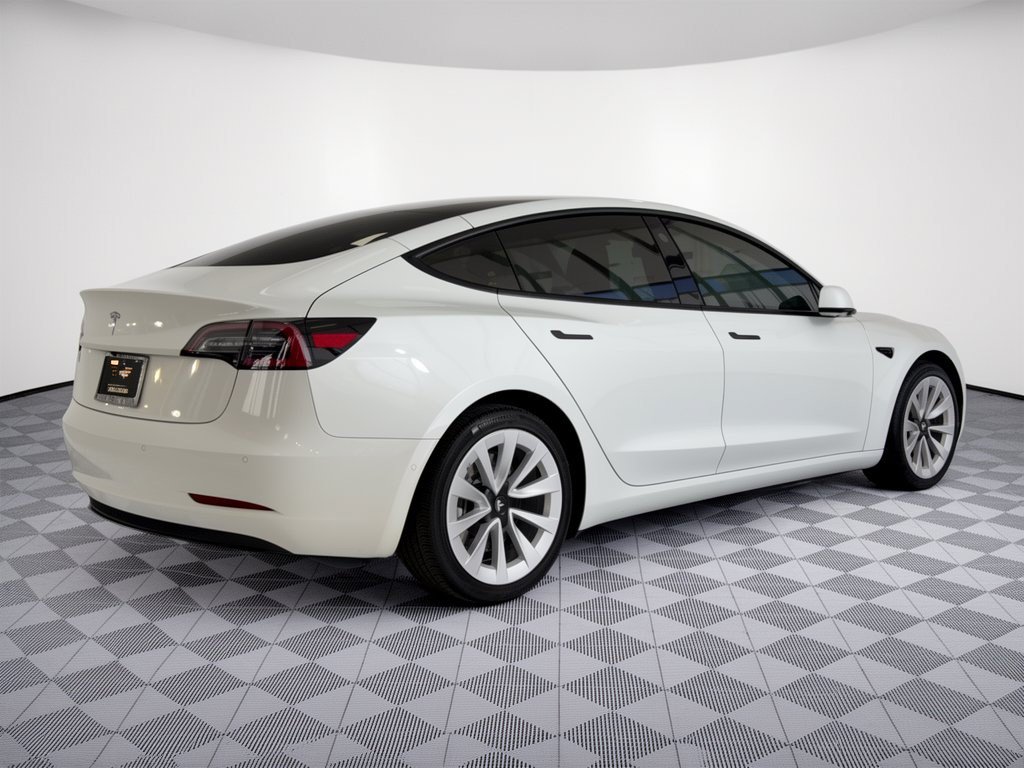 Used 2022 Tesla Model 3 RWD image 9