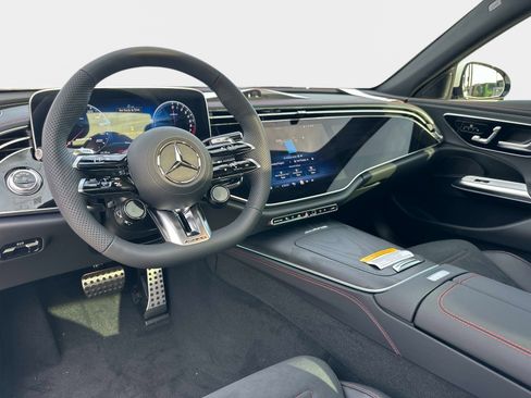 New 2026 Mercedes-Benz E 53 AMG e 4MATIC Sedan image 15
