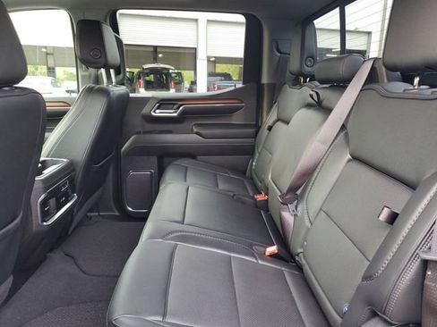 Used 2024 GMC Sierra 1500 Denali w/ Denali Reserve Package image 11