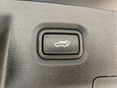 Used 2023 Hyundai Santa Fe Limited image 32