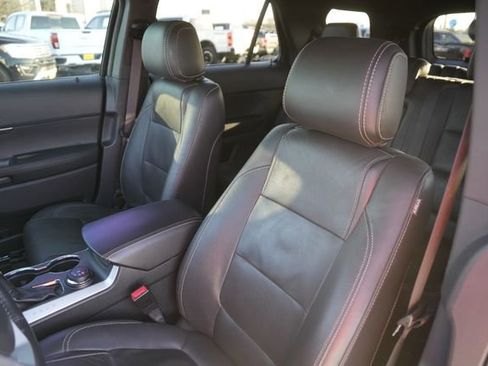 Used 2015 Ford Explorer Sport w/ Equipment Group 401A image 10