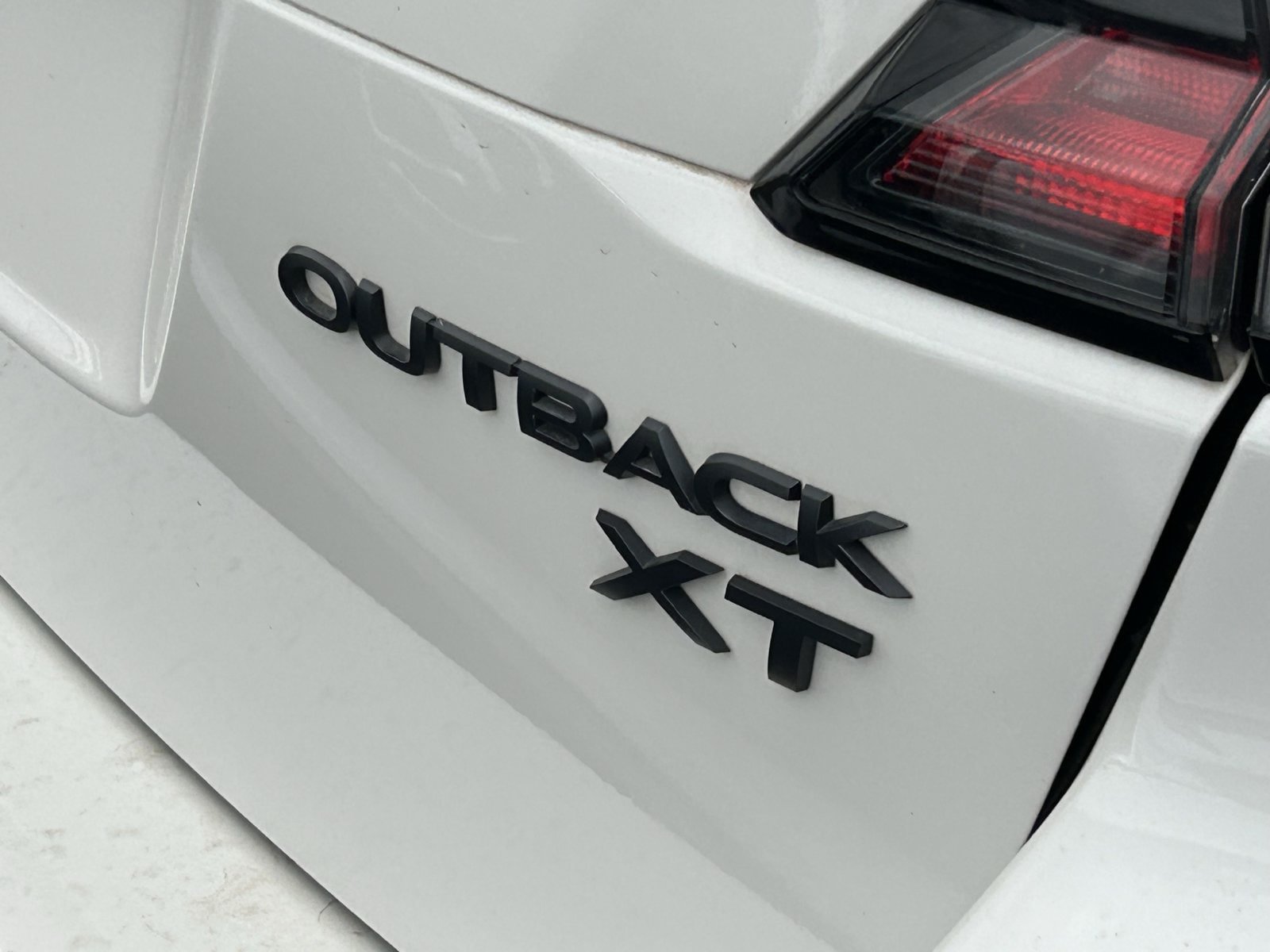 Used 2020 Subaru Outback Onyx Edition XT AWD/4WD image 7