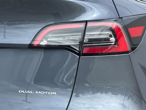 Used 2023 Tesla Model Y Long Range image 26