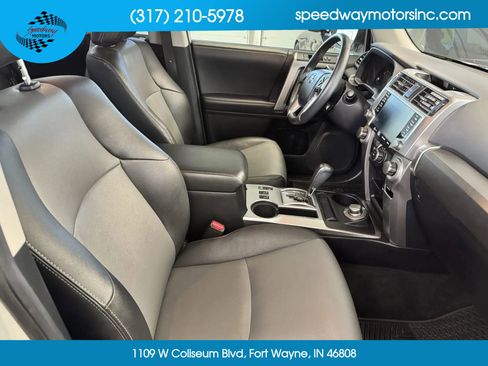 Used 2021 Toyota 4Runner SR5 Premium w/ Moonroof Package image 31