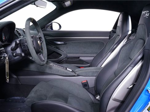 Used 2025 Porsche 718 Cayman GT4 RS image 4