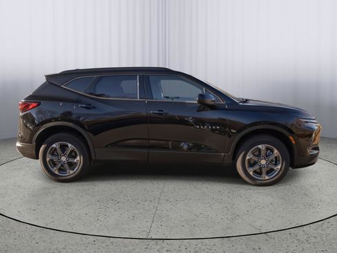 New 2026 Chevrolet Blazer LT w/ Convenience Package image 8