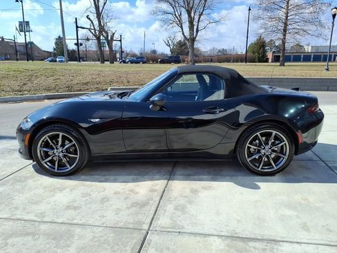 Used 2016 MAZDA MX-5 Miata Grand Touring image 4