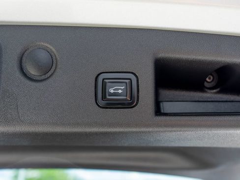 Used 2021 Chevrolet Equinox LT AWD/4WD image 33