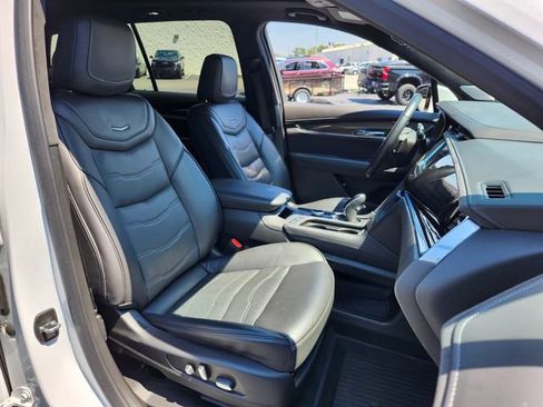 Used 2022 Cadillac XT6 Premium Luxury w/ Platinum Package image 25