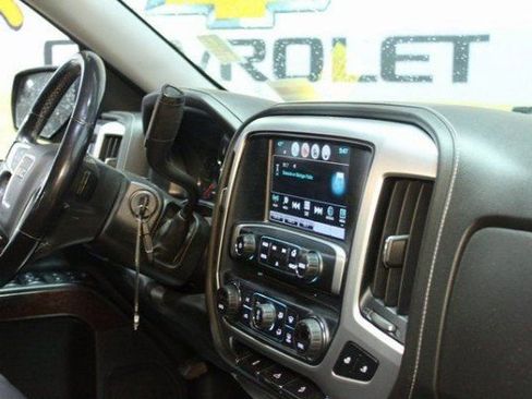 Used 2018 GMC Sierra 1500 SLE image 12