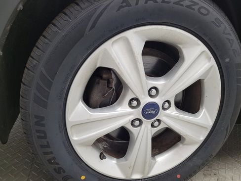 Used 2016 Ford Escape SE FWD image 31