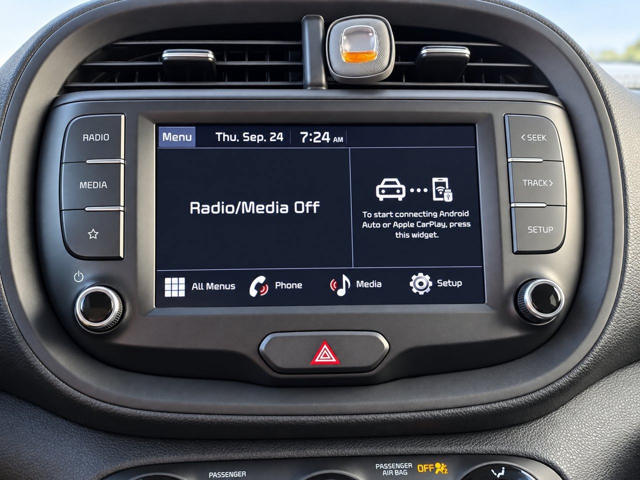 Used 2023 Kia Soul LX w/ LX Technology Package FWD image 15