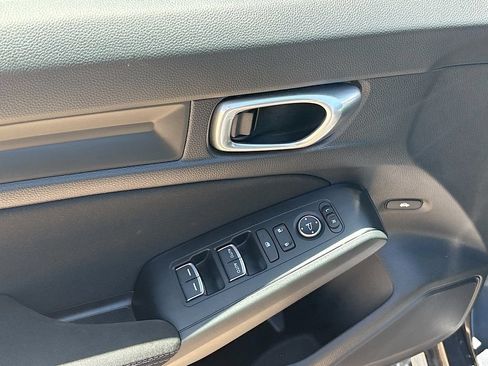 Used 2023 Honda Civic Sport image 17