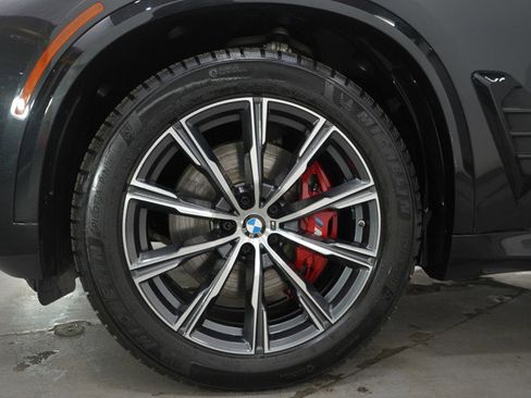 Used 2024 BMW X5 xDrive40i w/ M Sport Package image 35