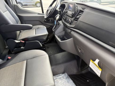New 2025 Ford Transit 250 Base image 19