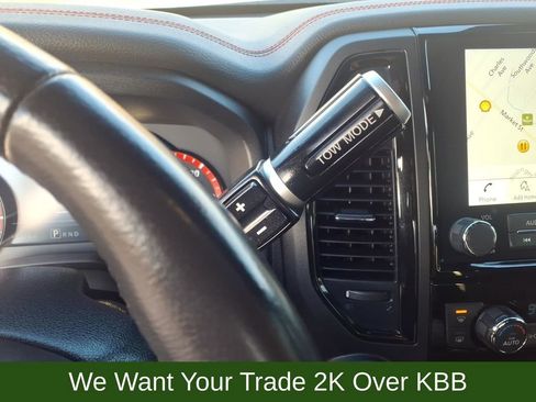 Used 2021 Nissan Titan PRO-4X w/ Pro-4x Convenience Package image 17