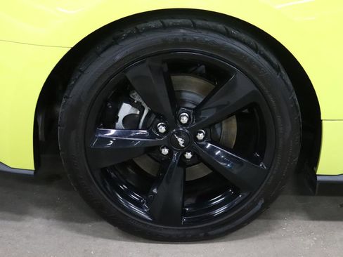 Used 2021 Ford Mustang GT Premium w/ Carbon Sport Interior Package image 39