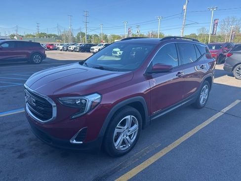 Used 2018 GMC Terrain SLE w/ Driver Convenience Package FWD image 1