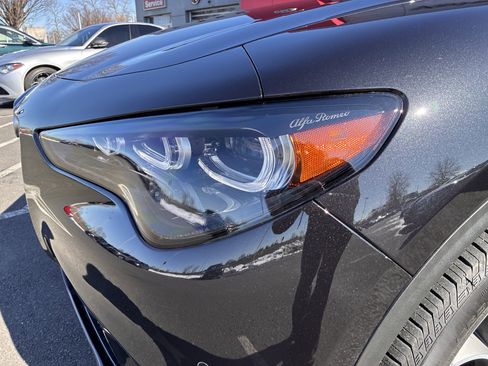 New 2026 Alfa Romeo Stelvio Sprint w/ Convenience Package image 10