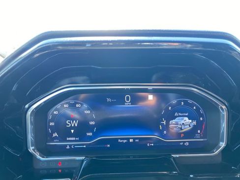 Used 2023 Chevrolet Silverado 1500 LT w/ Leather Package AWD/4WD image 25