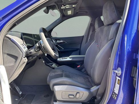 Used 2025 BMW X1 xDrive28i w/ Premium Package image 23