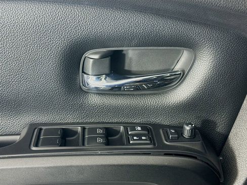 Used 2021 Nissan Titan PRO-4X w/ Pro-4x Convenience Package image 21