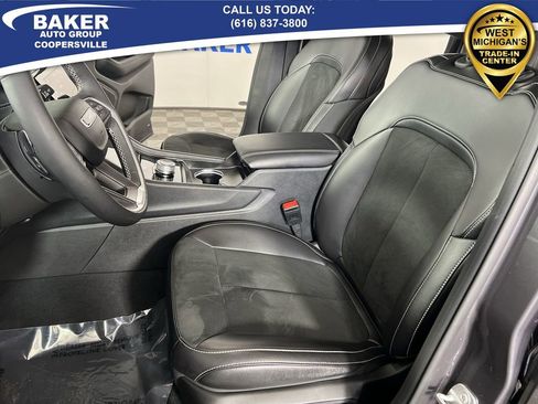 Used 2024 Jeep Grand Cherokee Altitude image 20