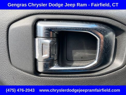 Certified 2025 Jeep Wrangler Unlimited Sahara AWD/4WD image 38