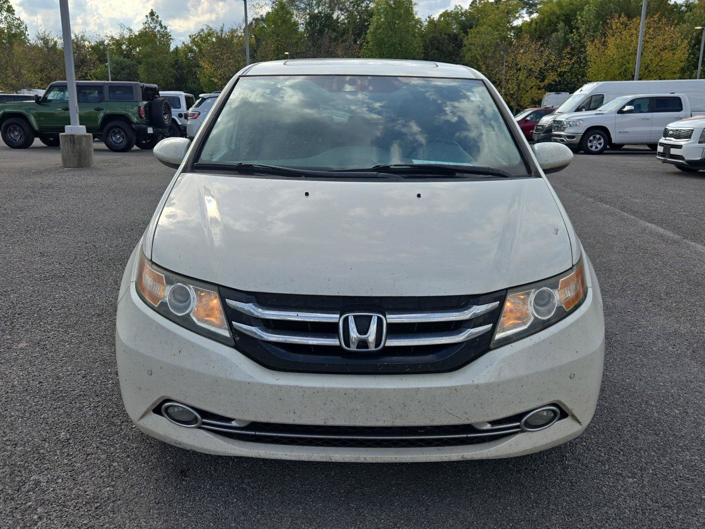 Used 2015 Honda Odyssey Touring image 2