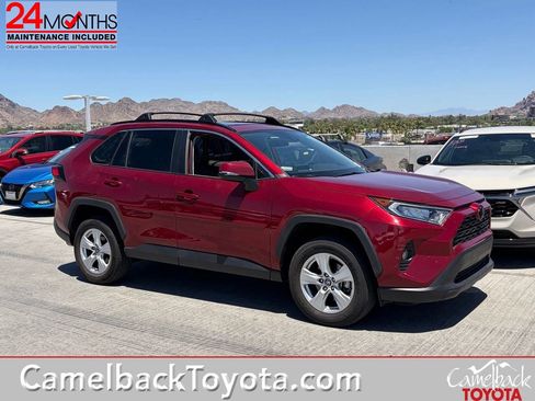 Used 2020 Toyota RAV4 XLE w/ Convenience Package FWD image 1