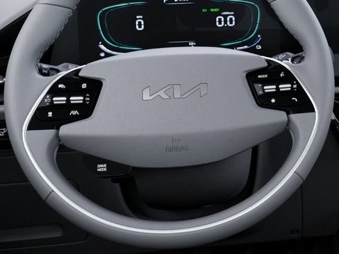 New 2026 Kia Niro FWD image 22