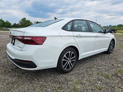 Used 2025 Volkswagen Jetta Sport FWD image 7