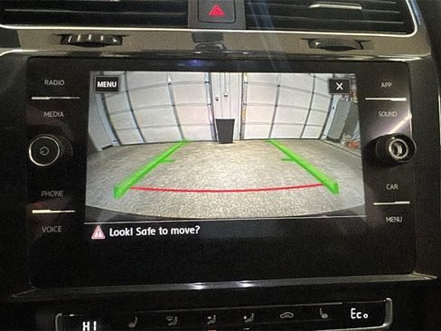 Used 2019 Volkswagen e-Golf SE w/ Driver Assistance Package image 19