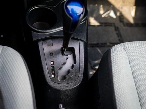 Used 2017 Toyota Prius C One FWD image 34