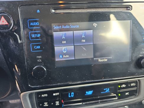 Used 2017 Toyota Corolla L image 22