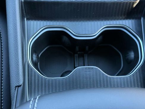 New 2025 Jeep Grand Cherokee L Laredo image 24