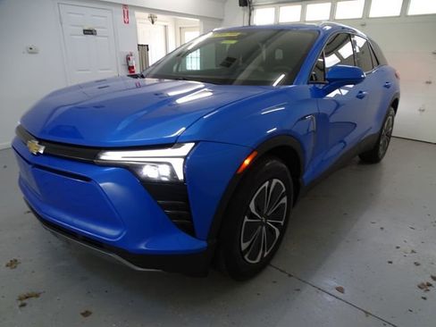 Used 2024 Chevrolet Blazer EV LT AWD/4WD image 16