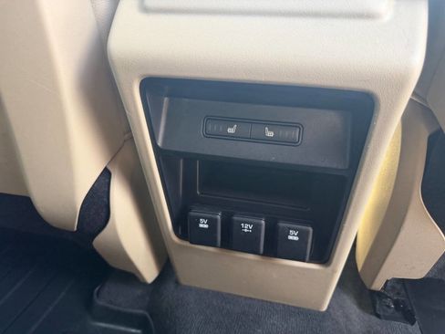 Used 2016 Land Rover Discovery Sport HSE image 20