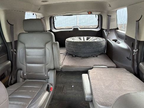 Used 2019 GMC Yukon Denali w/ Denali Ultimate Package image 12