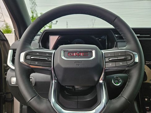 New 2026 GMC Terrain Elevation FWD image 11