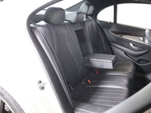 Used 2019 Mercedes-Benz E 300 4MATIC image 37